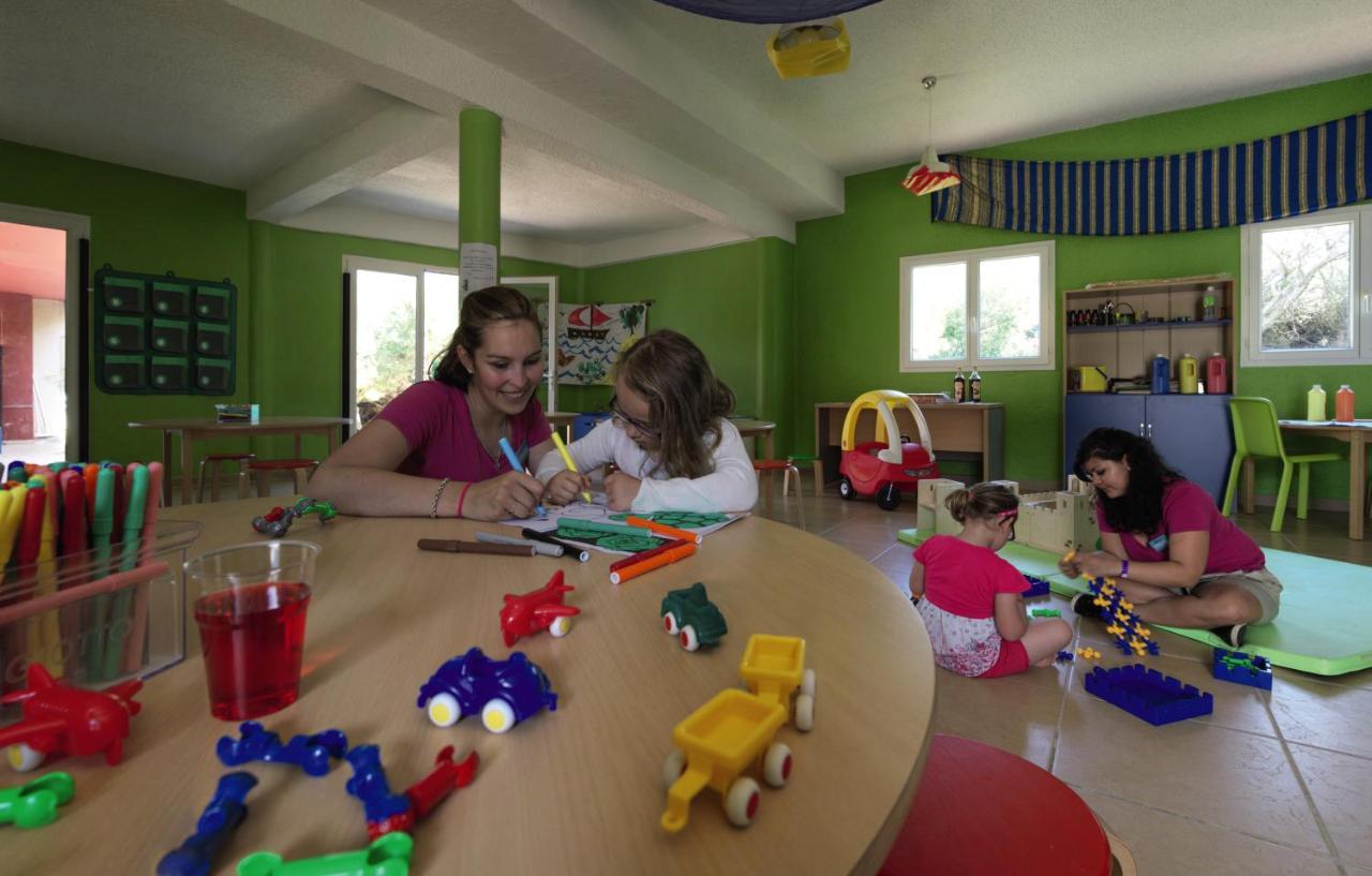 Belambra Clubs Presqu'Ile De Giens - Riviera Beach Club อิแยร์ ภายนอก รูปภาพ