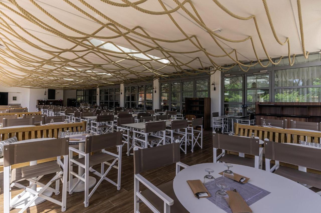 Belambra Clubs Presqu'Ile De Giens - Riviera Beach Club อิแยร์ ภายนอก รูปภาพ