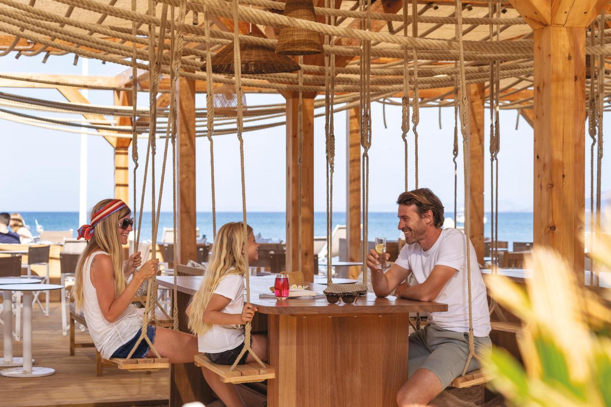 Belambra Clubs Presqu'Ile De Giens - Riviera Beach Club อิแยร์ ภายนอก รูปภาพ